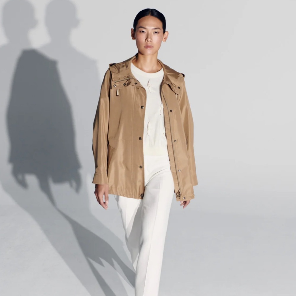 WOMEN’S AKRIS DESIGNER 100%‎ SILK CLASSIC TAN JACKET MADE IN ITALY W/ DRAWSTRING